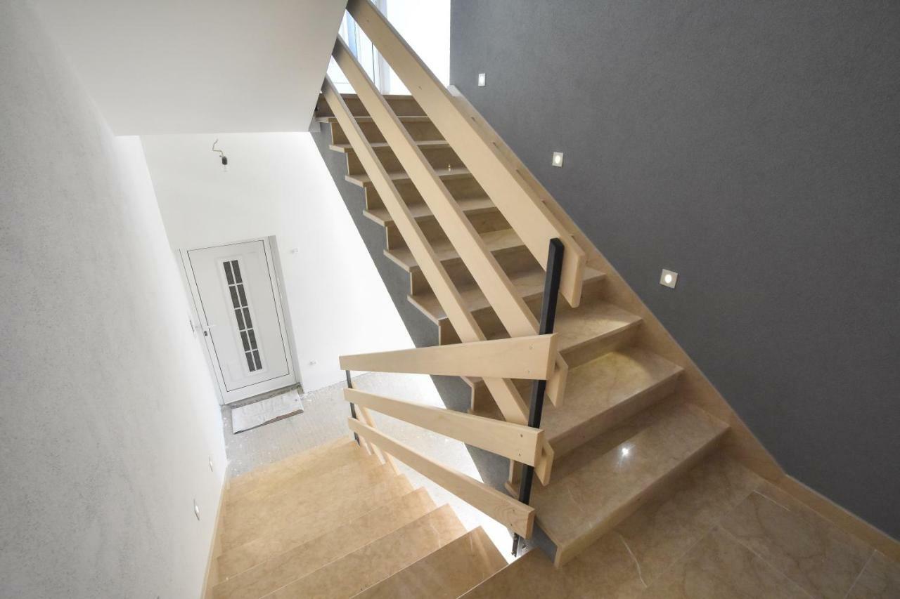 Apartmani Iva&Ante Дуги Рат Екстериор снимка