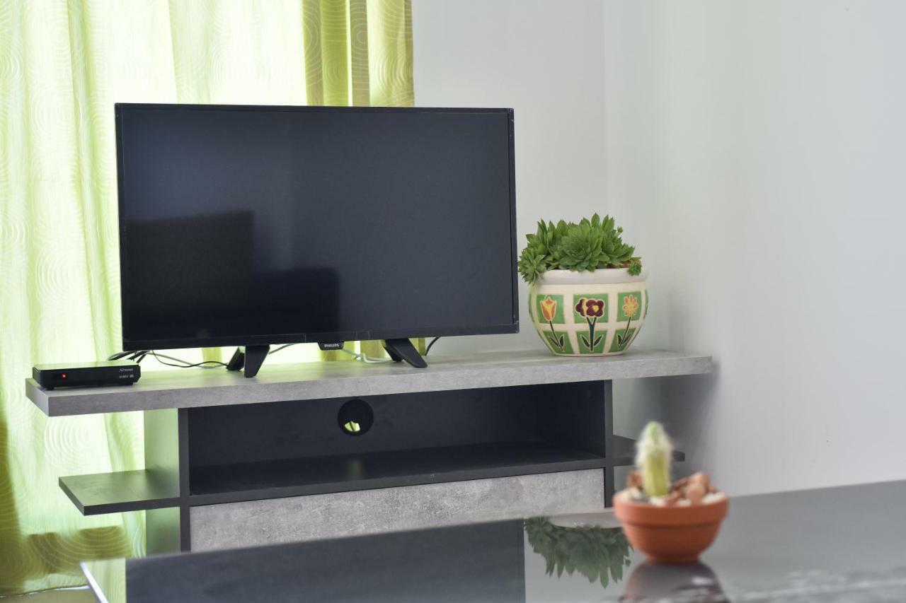 Apartmani Iva&Ante Дуги Рат Екстериор снимка